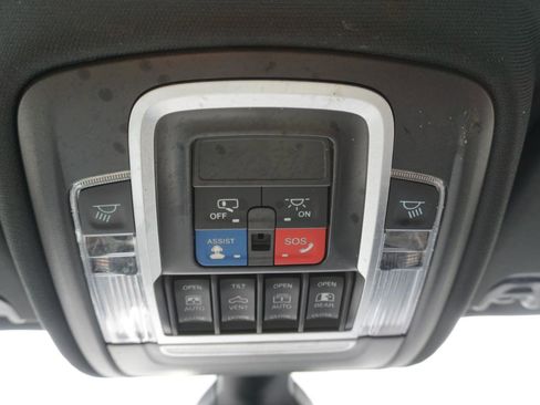 Used 2022 RAM 1500 Big Horn AWD/4WD image 30