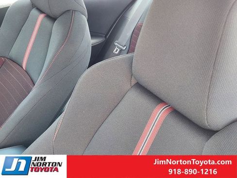 Used 2025 Toyota Corolla SE w/ SE Premium Package FWD image 16
