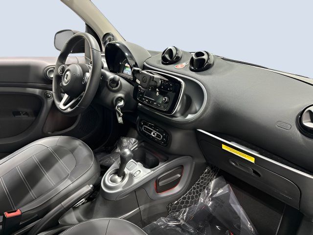 Used 2018 smart fortwo electric drive RWD image 12