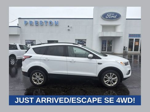 Used 2018 Ford Escape SE AWD/4WD image 1