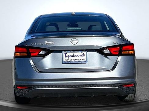Used 2023 Nissan Altima 2.5 SV image 5