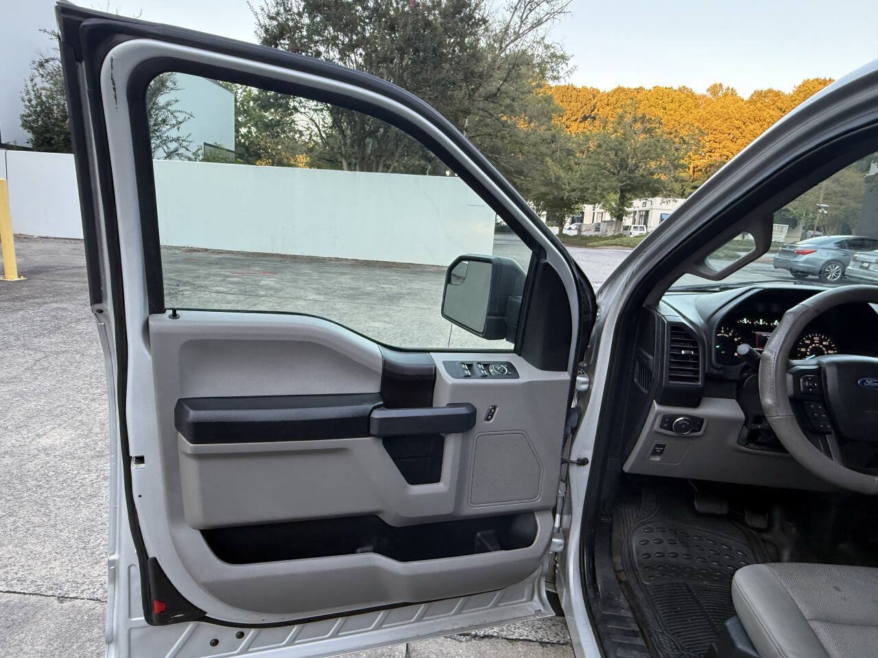 Used 2019 Ford F150 XL w/ Equipment Group 101A Mid RWD image 35