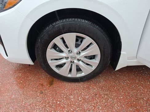 Used 2025 Nissan Sentra S FWD image 23