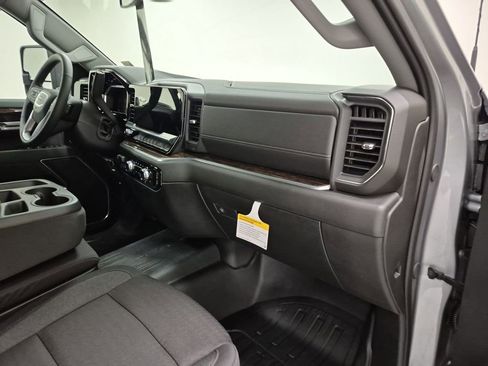 New 2026 GMC Sierra 2500 SLE w/ SLE Value Package; image 30