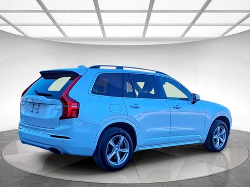 Used 2016 Volvo XC90 T5 Momentum image 8