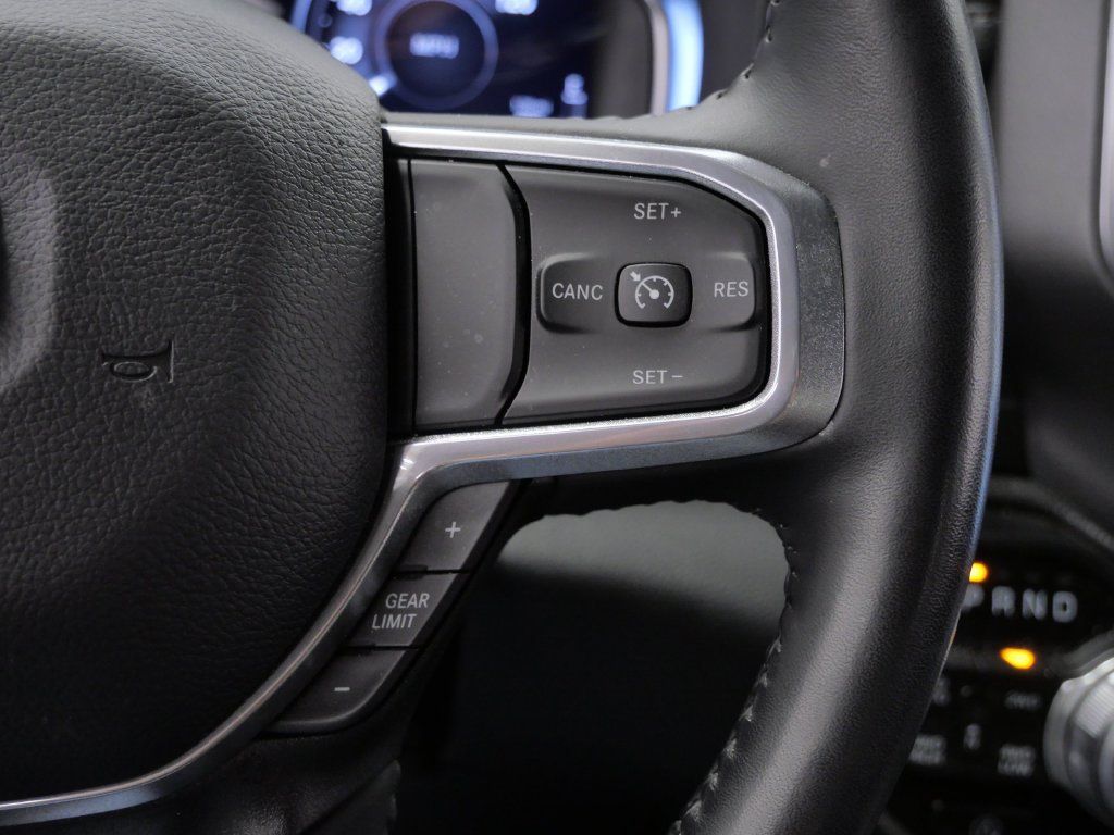 Used 2023 RAM 1500 Laramie AWD/4WD image 22
