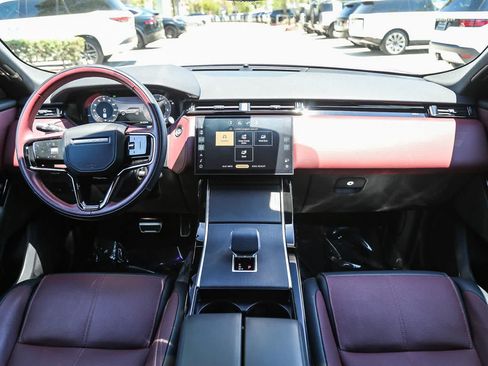 Used 2025 Land Rover Range Rover Velar Dynamic HSE AWD/4WD image 12