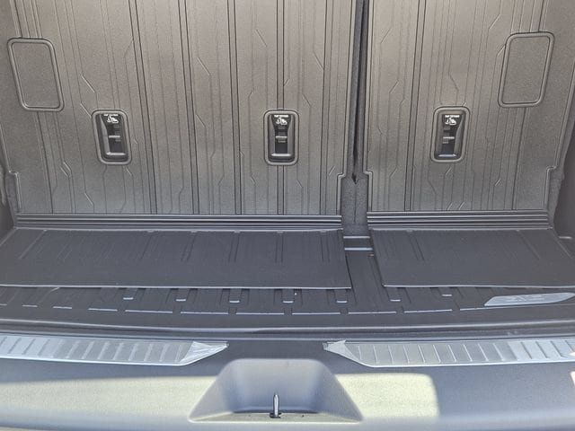 New 2026 GMC Yukon Denali w/ Sun & Power Step Package AWD/4WD image 24