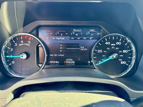 Used 2022 Ford F350 Platinum image 19