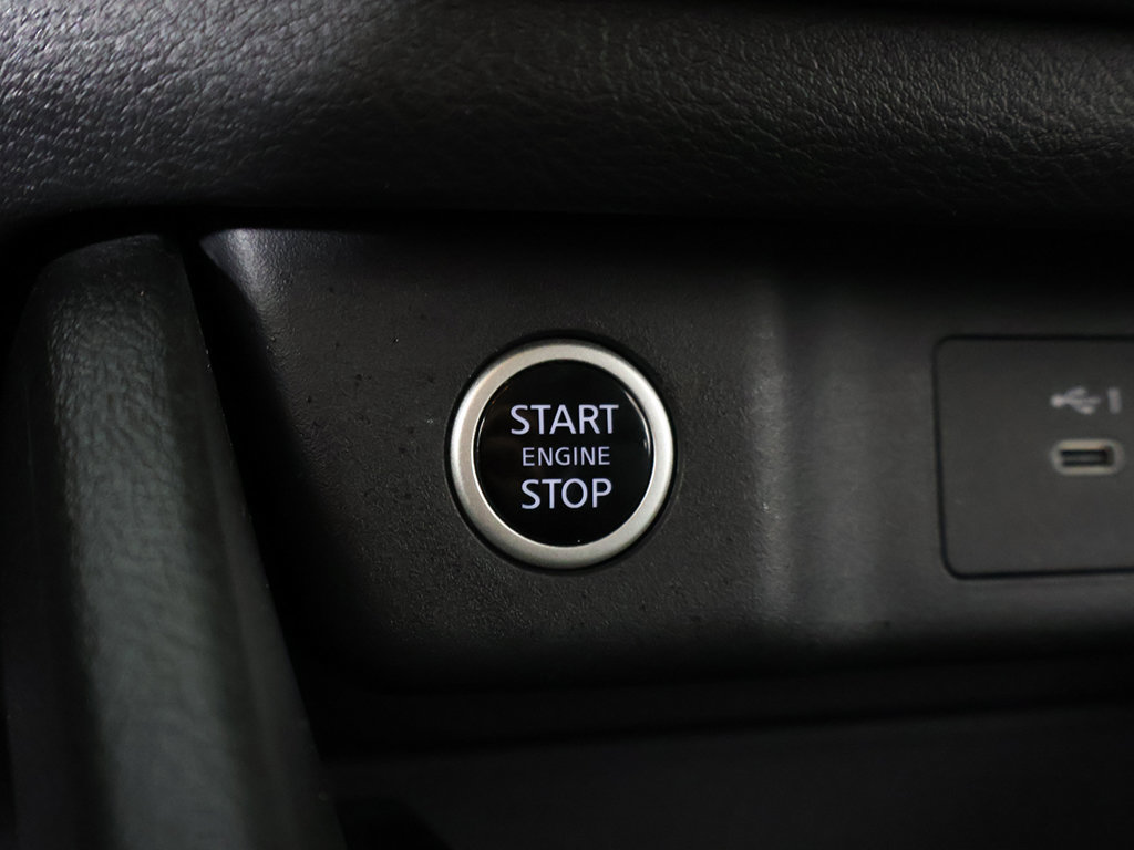 Used 2023 Nissan Rogue S AWD/4WD image 35