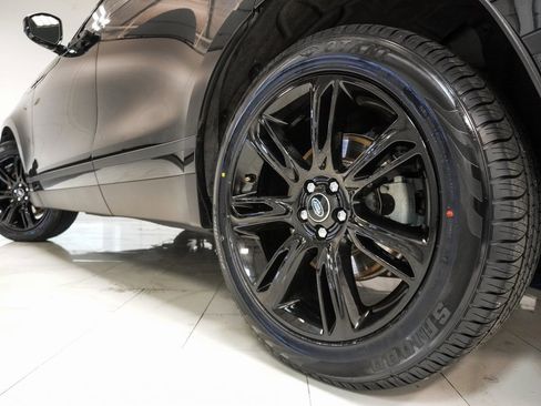 Used 2022 Land Rover Range Rover Velar S image 38