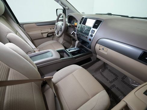 Used 2014 Nissan Armada SV image 61