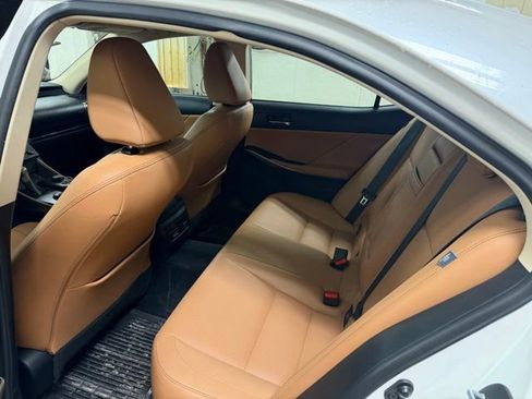 Used 2016 Lexus IS 300 AWD w/ Premium Package image 7