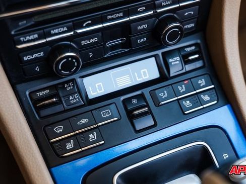 Used 2015 Porsche 911 Carrera RWD image 19