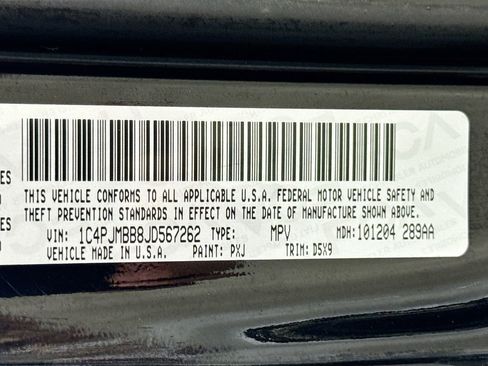 Used 2018 Jeep Cherokee Trailhawk image 12