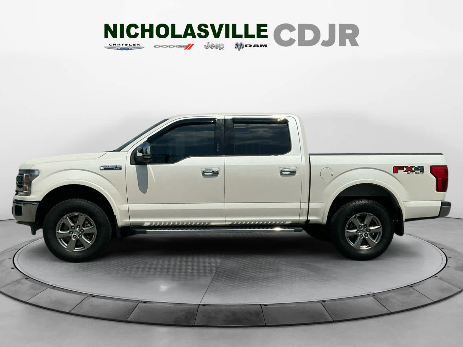 Used 2019 Ford F150 Lariat w/ Equipment Group 502A Luxury AWD/4WD image 2