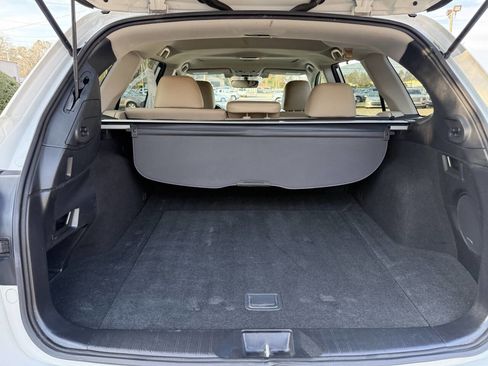 Used 2018 Subaru Outback 2.5i Limited image 6