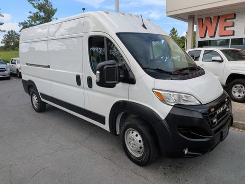 Used 2023 RAM ProMaster 2500 w/ Premium Convenience Group (B) FWD image 1