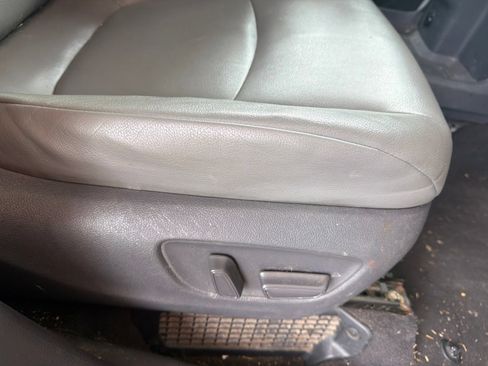 Used 2021 Toyota Sienna XLE FWD image 26
