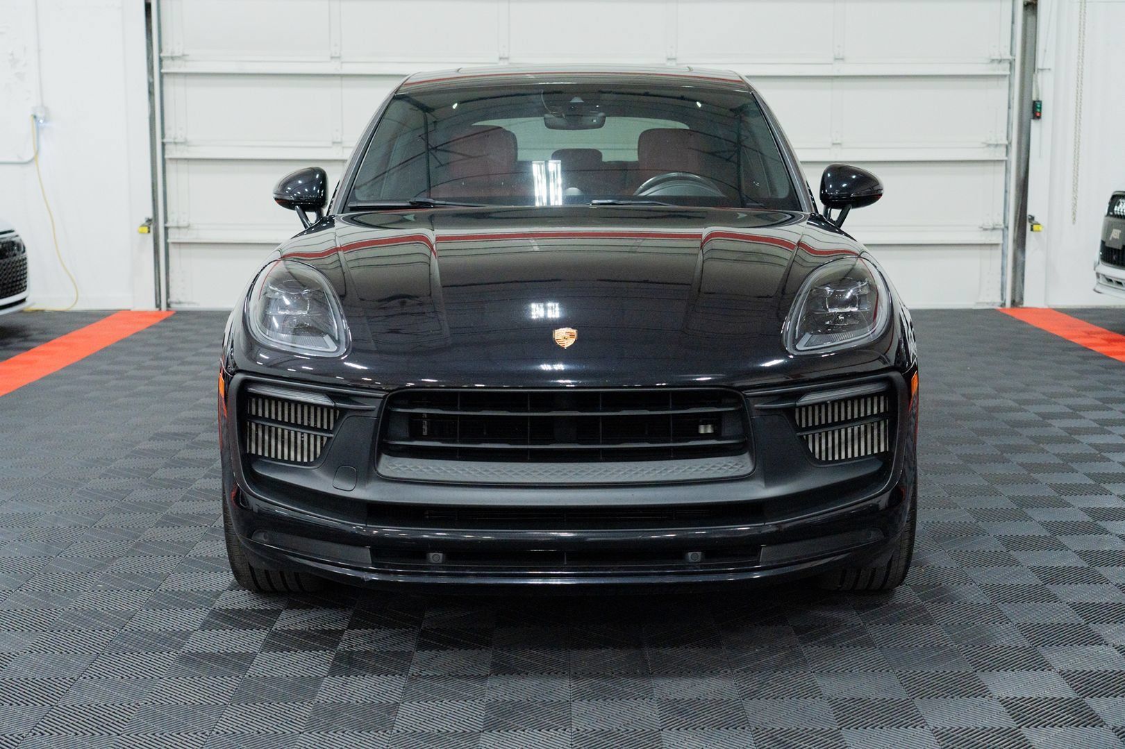 Used 2022 Porsche Macan GTS AWD/4WD image 2