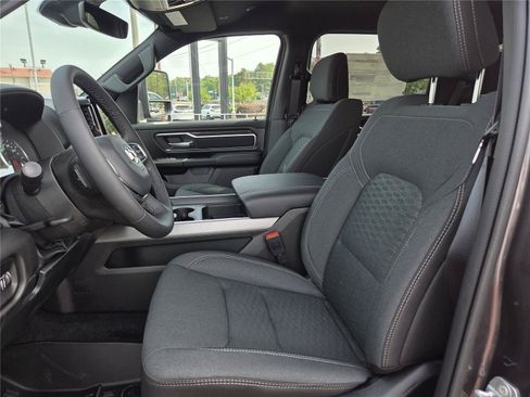 New 2026 RAM 1500 Big Horn AWD/4WD image 18