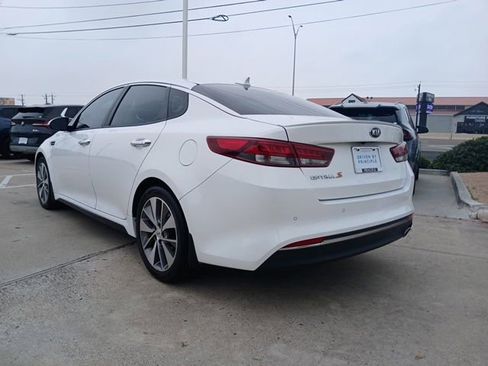 Used 2018 Kia Optima S w/ 18" Alloy Wheels Package FWD image 7