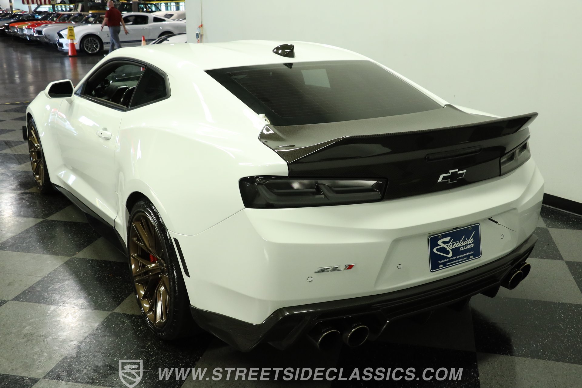 Used 2018 Chevrolet Camaro ZL1 RWD image 8