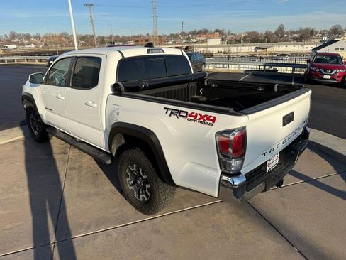 Certified 2021 Toyota Tacoma SR5 image 10