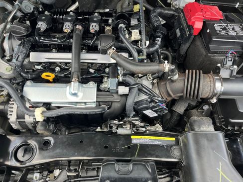 Used 2025 Nissan Versa SV FWD image 32