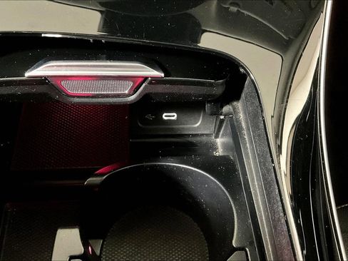 Used 2023 Mercedes-Benz C 300 Sedan image 30