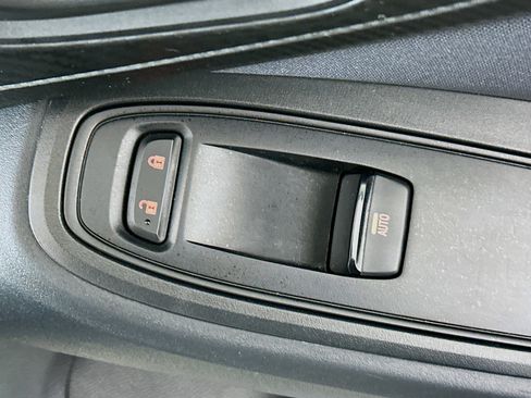 Used 2019 Subaru Crosstrek 2.0i Premium image 28