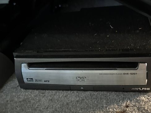 Used 2005 Chevrolet Suburban LS w/ Cargo Package image 31