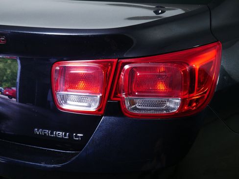 Used 2013 Chevrolet Malibu LT FWD image 17
