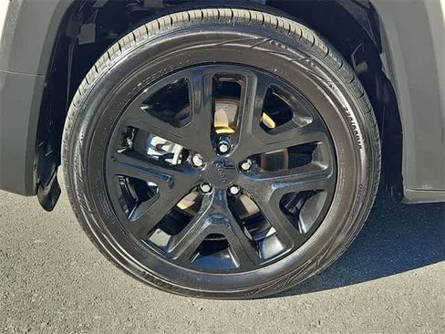 Used 2018 Jeep Renegade Altitude w/ Advanced Technology Group image 14