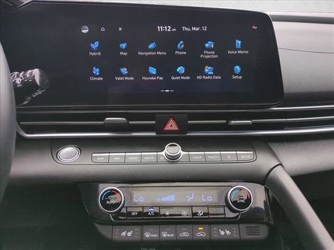 Certified 2025 Hyundai Elantra Limited image 15