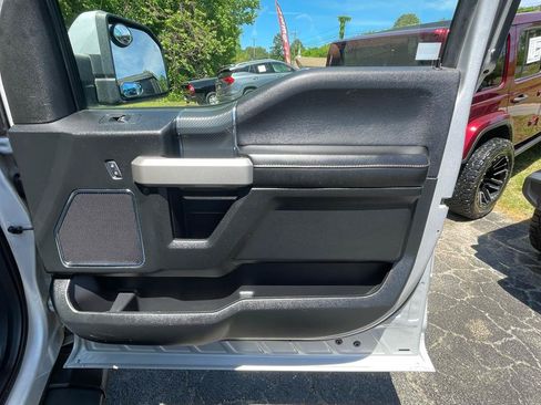 Used 2018 Ford F150 Lariat w/ Equipment Group 502A Luxury AWD/4WD image 25