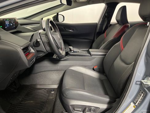 Used 2023 Toyota Prius Prime FWD image 12