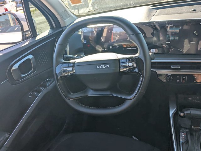 Used 2026 Kia Sorento LX FWD image 16