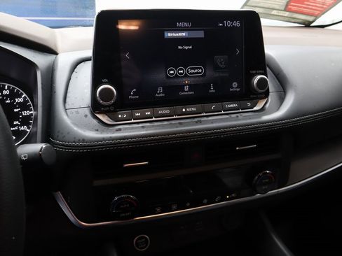 Certified 2023 Nissan Rogue SV image 33