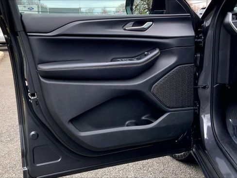 Used 2024 Jeep Grand Cherokee Altitude image 19