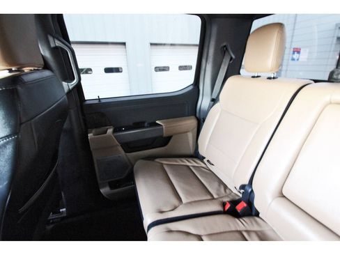 Used 2023 Ford F250 Lariat w/ Lariat Ultimate Package AWD/4WD image 13