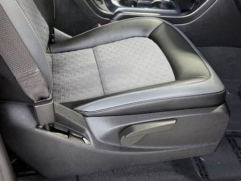 Used 2022 Chevrolet Colorado Z71 image 13