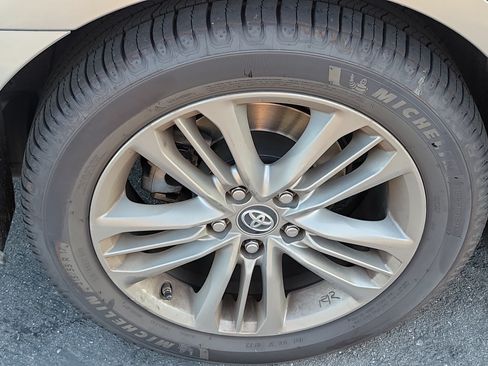 Used 2016 Toyota Camry SE FWD image 26