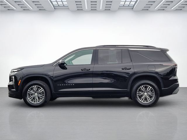 Used 2025 Chevrolet Traverse LT AWD/4WD image 7