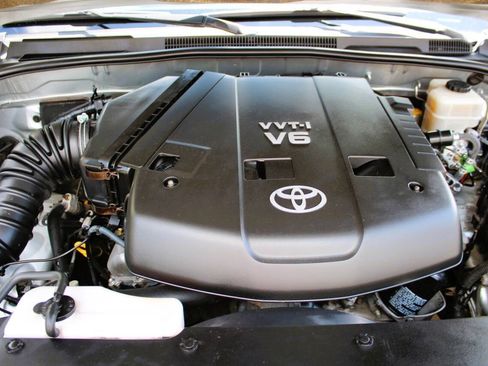 Used 2005 Toyota 4Runner Limited RWD image 12