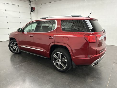 Used 2019 GMC Acadia Denali w/ Technology Package AWD/4WD image 8