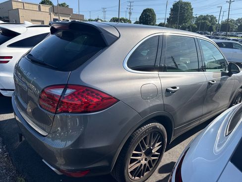 Used 2012 Porsche Cayenne S AWD/4WD image 6