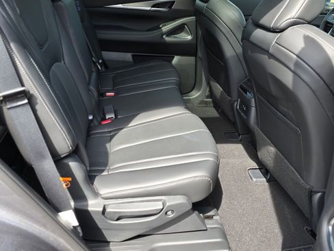 New 2025 INFINITI QX60 Luxe w/ Vision Package image 12