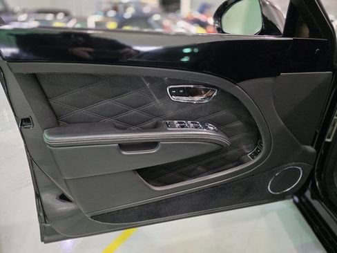 Used 2017 Bentley Mulsanne image 31