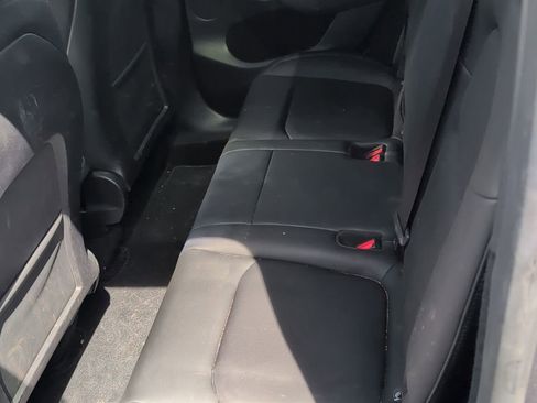 Used 2023 Tesla Model Y Long Range AWD/4WD image 5